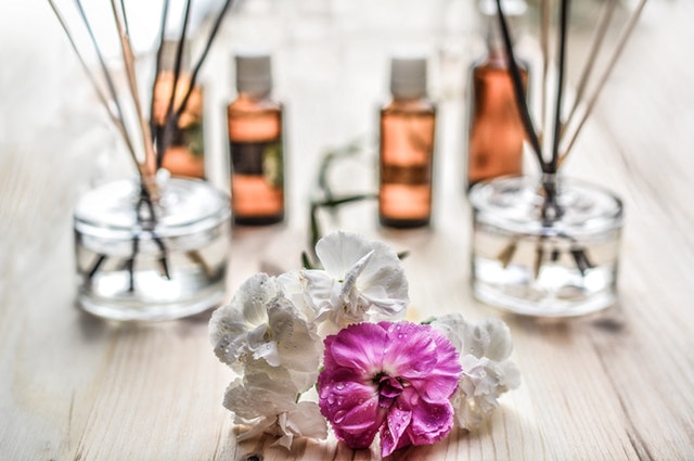 Aroma Therapy as a Complementary Therapy for Dementia