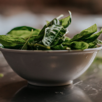 Could eating leafy greens help lower the risk of dementia